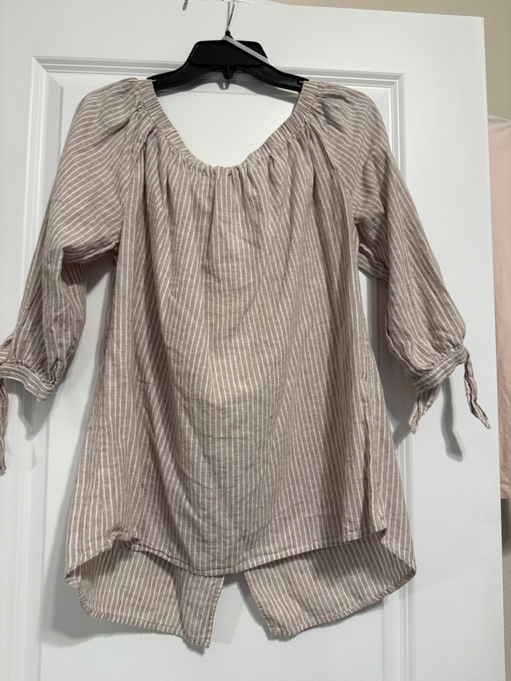 Neiman Marcus Beige Striped Scoop-Neck Tunic